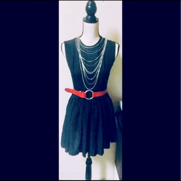 Vintage Little Black Dress: Classic & Chic, Sleeveless w/ Mini Skirt, Sz. XS - Picture 2 of 3